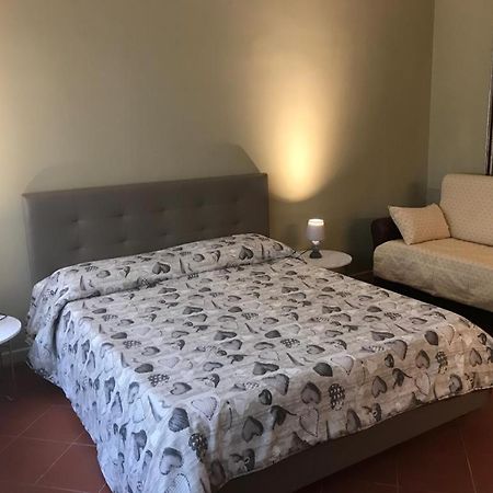 Villa Domus Salento Suites & Rooms Con Parcheggio Privato In Loco Lecce Dış mekan fotoğraf