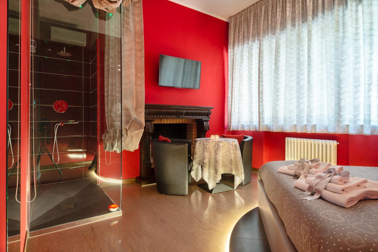 Villa Domus Salento Suites & Rooms Con Parcheggio Privato In Loco Lecce Dış mekan fotoğraf