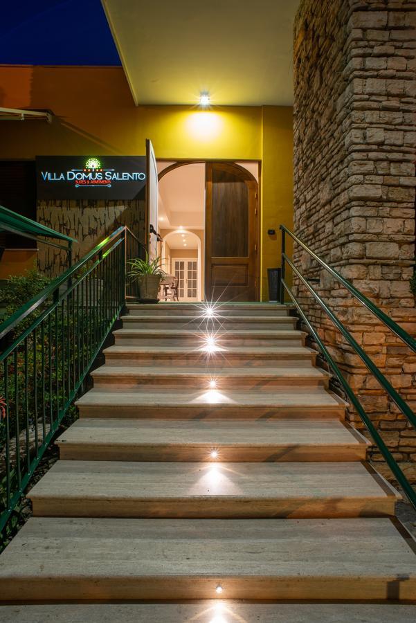 Villa Domus Salento Suites & Rooms Con Parcheggio Privato In Loco Lecce Dış mekan fotoğraf