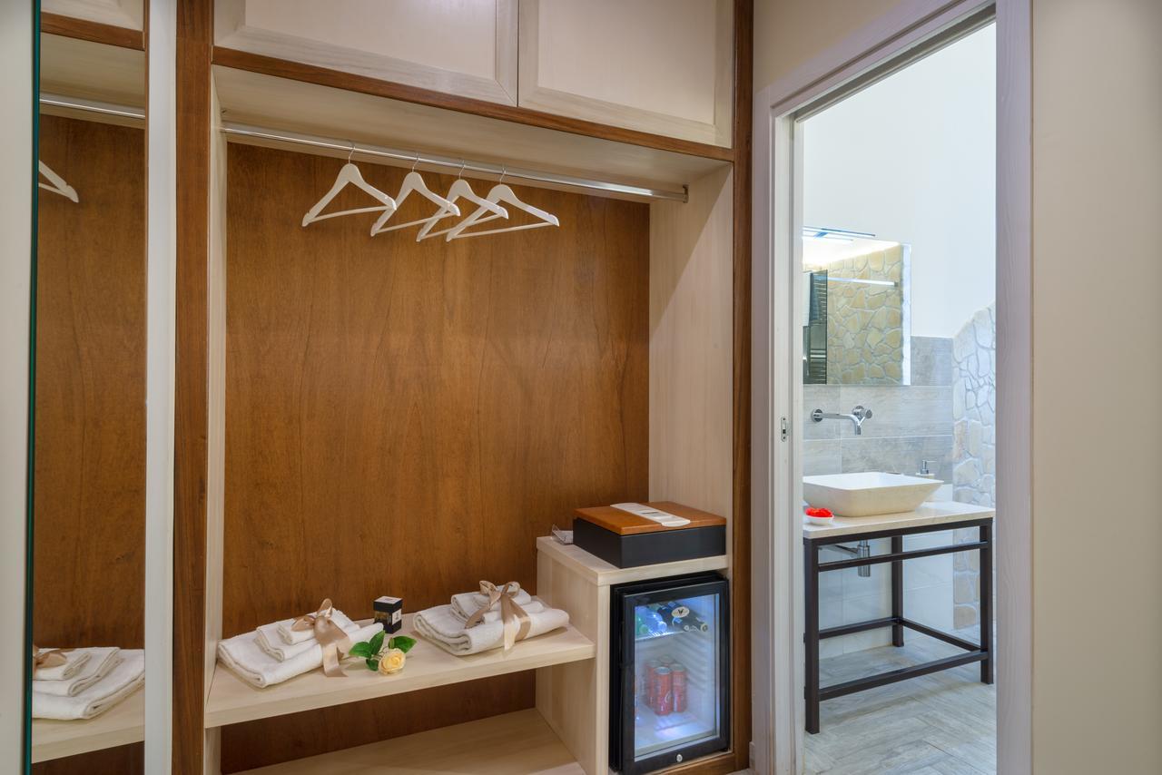 Villa Domus Salento Suites & Rooms Con Parcheggio Privato In Loco Lecce Dış mekan fotoğraf