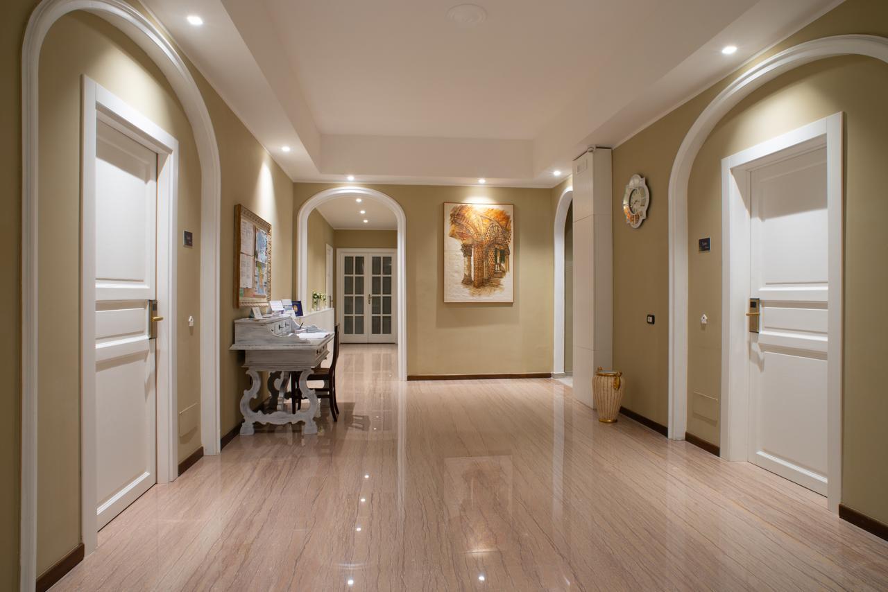 Villa Domus Salento Suites & Rooms Con Parcheggio Privato In Loco Lecce Dış mekan fotoğraf