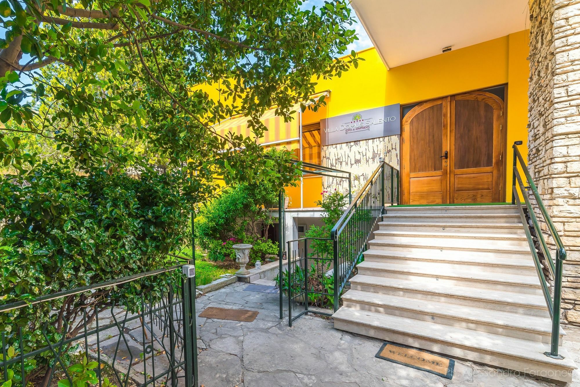 Villa Domus Salento Suites & Rooms Con Parcheggio Privato In Loco Lecce Dış mekan fotoğraf